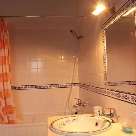 Casa Da Felicidade - Three Bedroom House In Pataias * 帕塔亚什